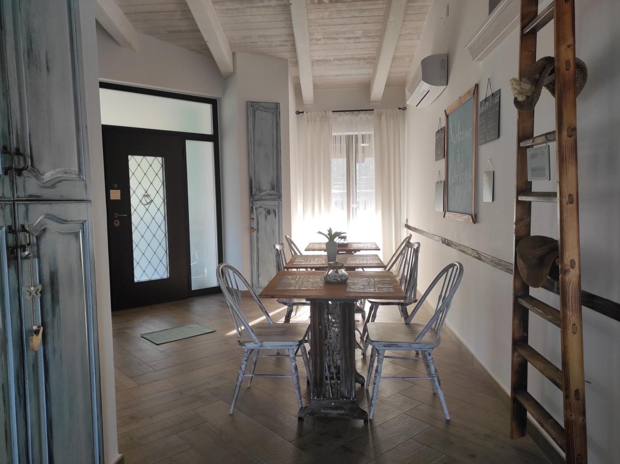 מרקטו סן סברינו Caledonia B&B מראה חיצוני תמונה